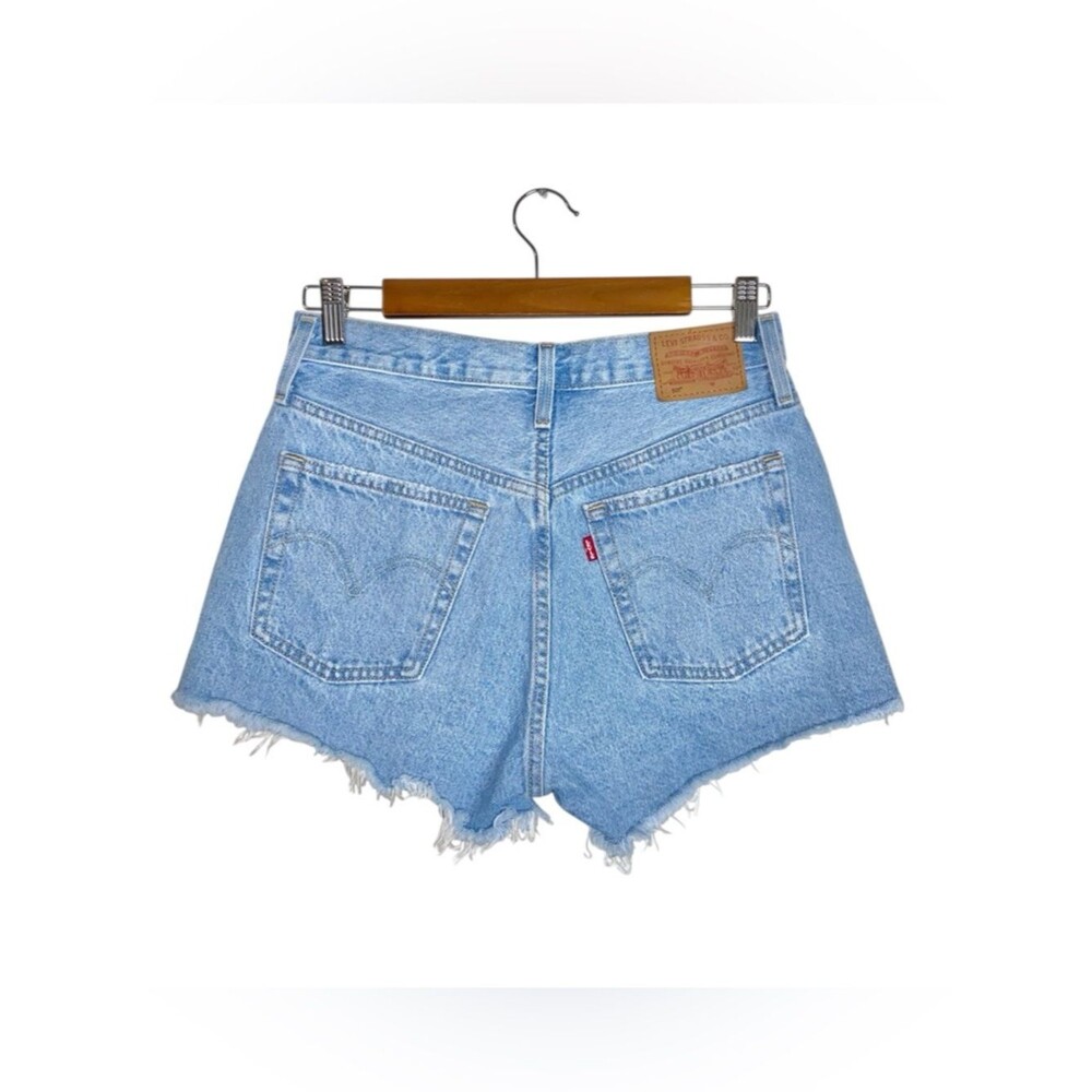 Levi's Womens 501 Original High Rise Raw Hem Cutoff Denim Shorts Light Wash 27 - Picture 4 of 8